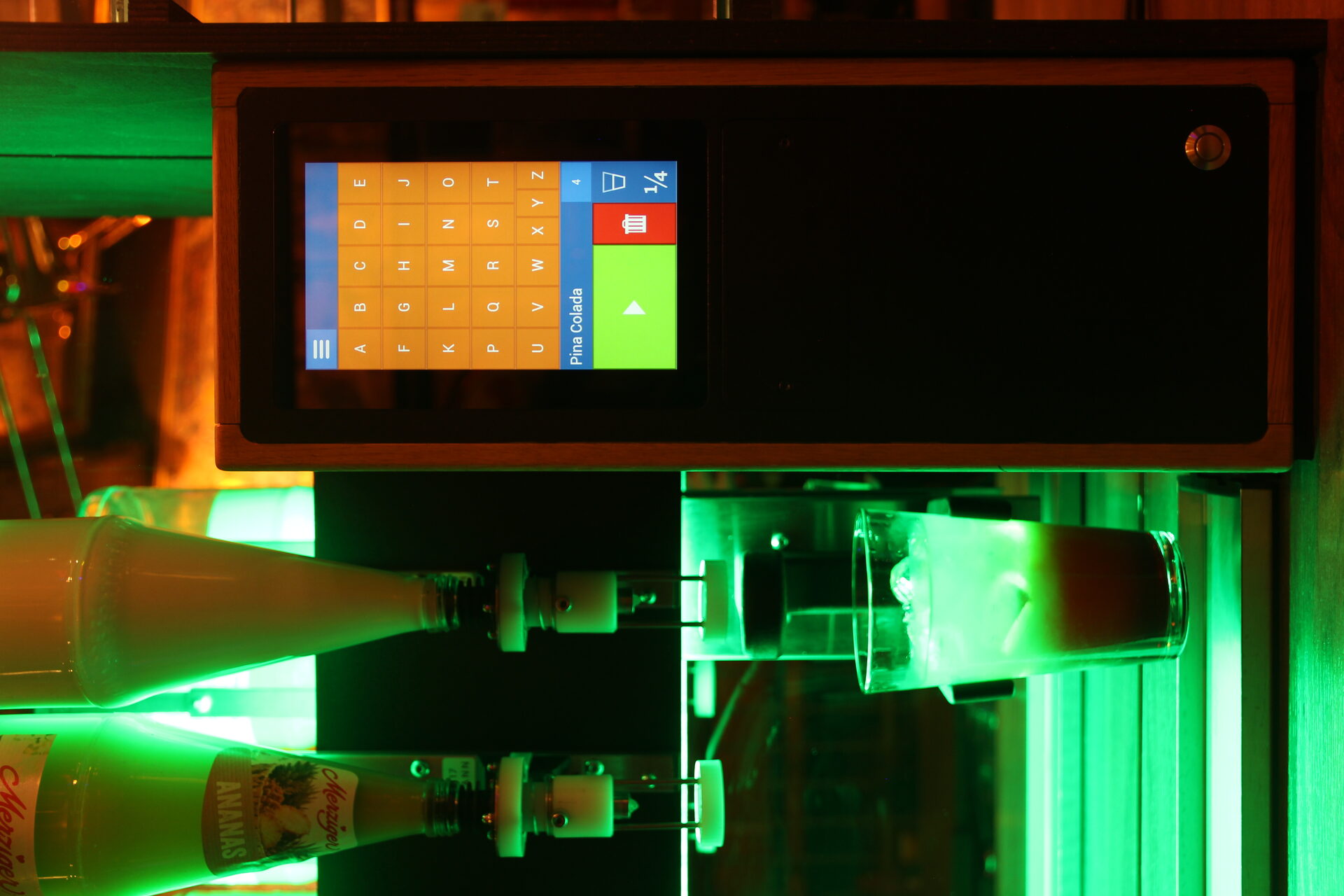 Cocktail Joe — Touchscreen-Bedienung