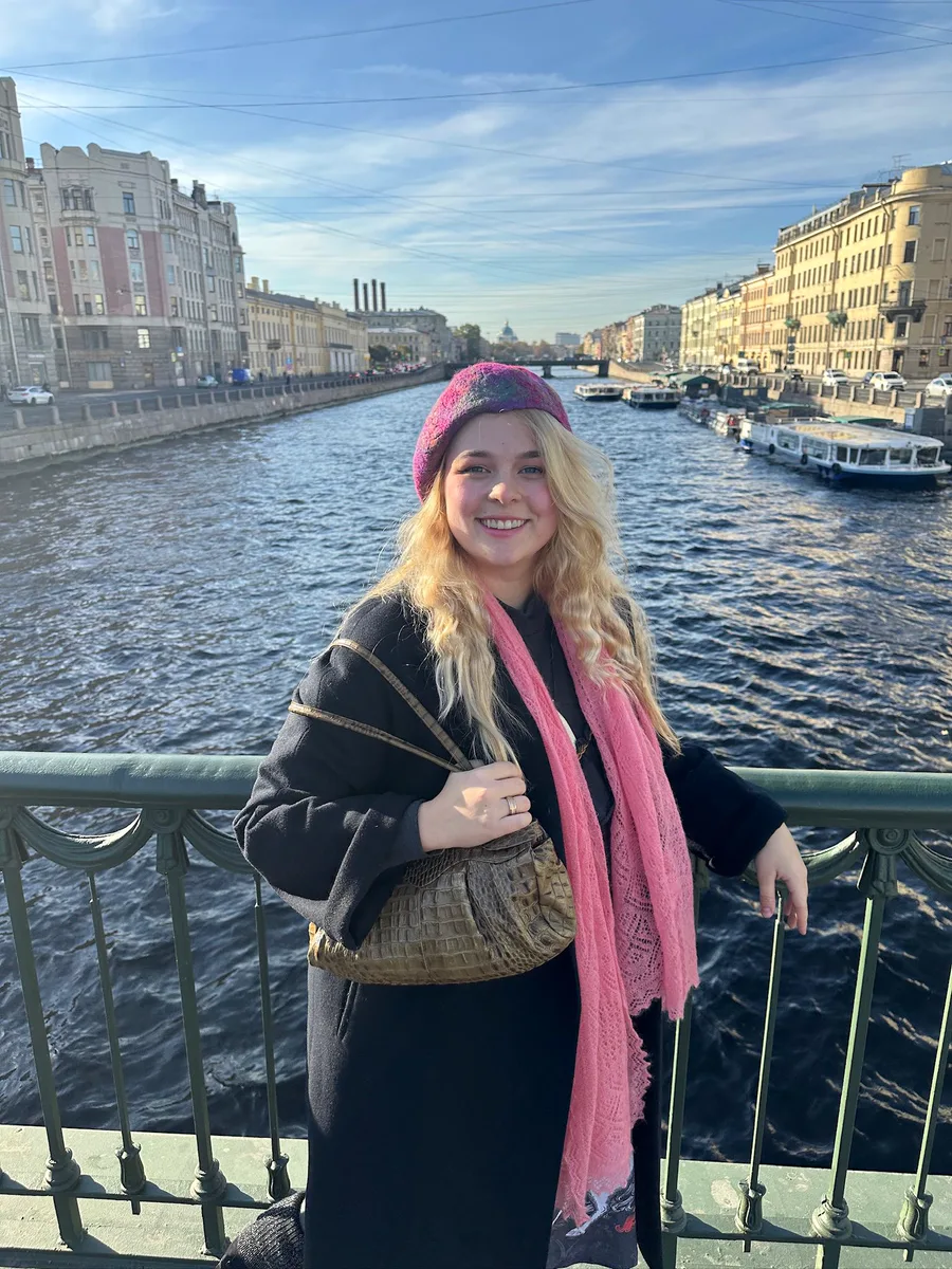 Alexandra — Social-Media-Managerin des Klimperkastens