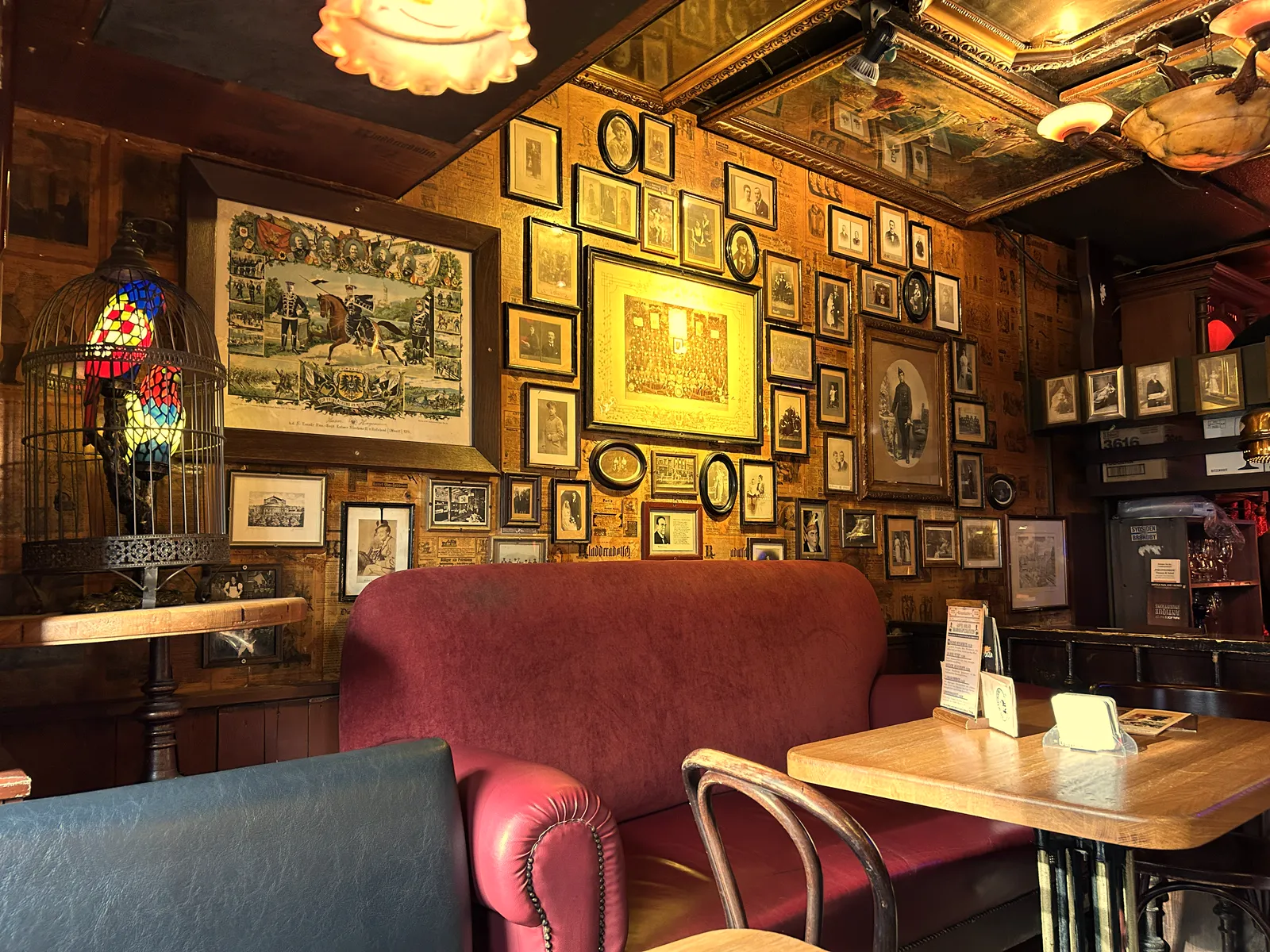 Papa Joe's Klimperkasten — Interieur